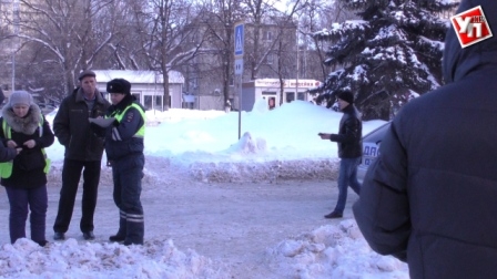 В Ульяновске маршрутка сбила женщину (видео)