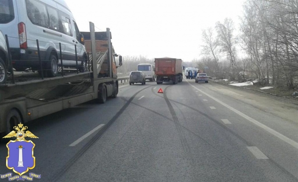 В Ульяновске столкнулись три автомобиля