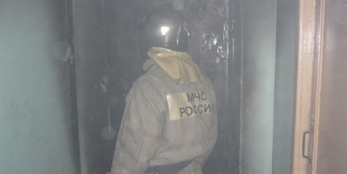 В Ульяновске пожар тушили 26 человек