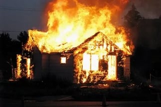 В Сосновке горел деревянный дом