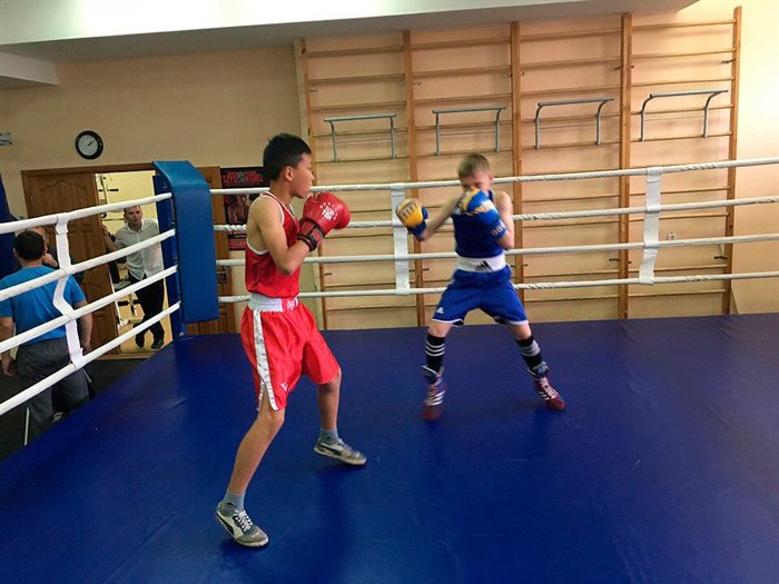 Ульяновские боксеры дали бой гостям из Казахстана