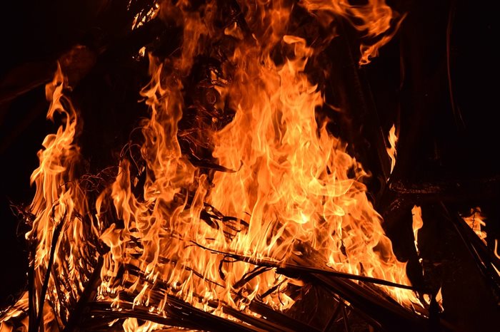 В Сенгилеевском районе в шалаше сгорела девочка