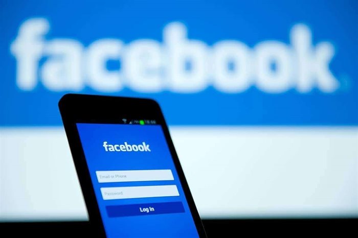 В социальных сетях Facebook и Instagram произошёл масштабный сбой