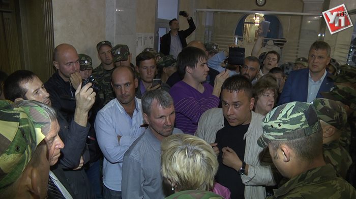 Несанкционированная акция протеста в здании правительства Ульяновской области