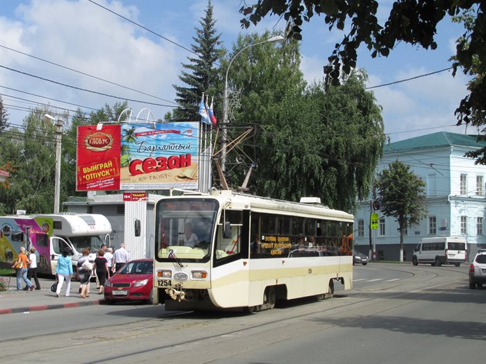 В воскресенье вновь ограничат движение трамваев по улице Радищева