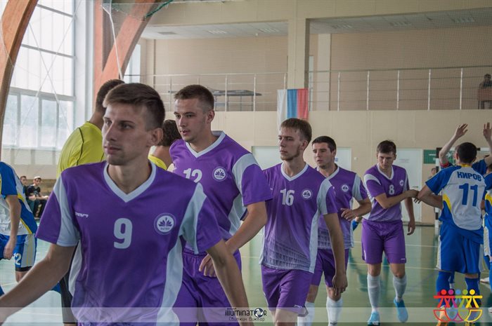 Студенты УлГПУ стали медалистами всероссийских соревнований по мини-футболу и стритболу