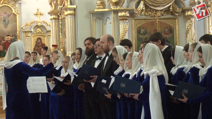 Татьянин день у ульяновских студентов начался в Спасо-Вознесенском соборе