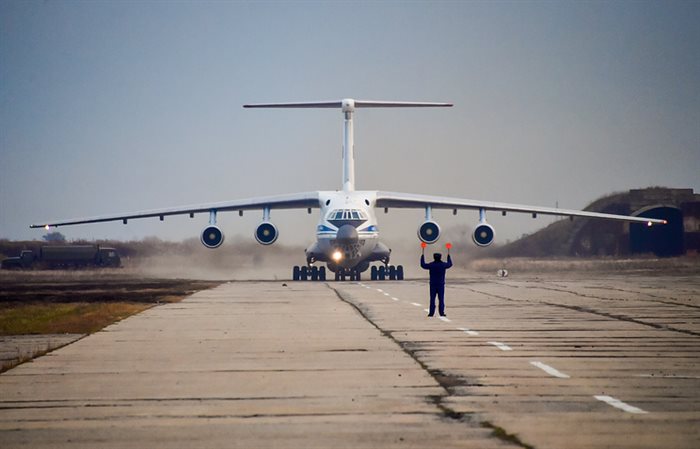 Собранный в Ульяновске модернизированный Ил-76МД-М передали Минобороны России