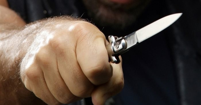 Житель Сенгилеевского района ударил знакомого ножом