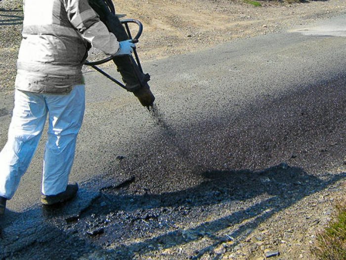 В Ульяновске ремонтируют дороги струйно-инъекционным методом