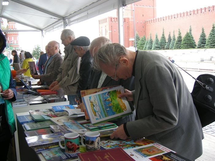 Книги из Ульяновской области представили в Москве на фестивале «Красная площадь»