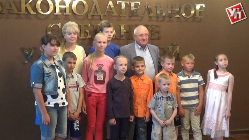 Многодетные семьи пожаловались депутатам парламента Ульяновской области