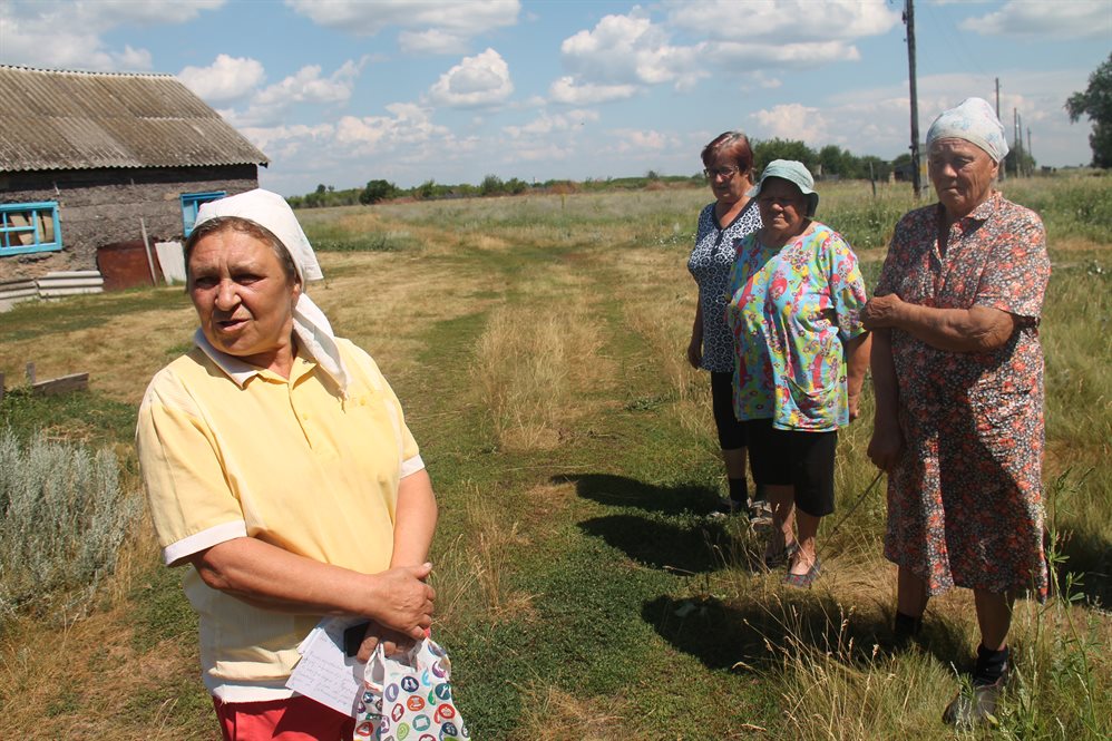 «Совести у них нет!» Сельчане в Ульяновской области месяц живут без воды