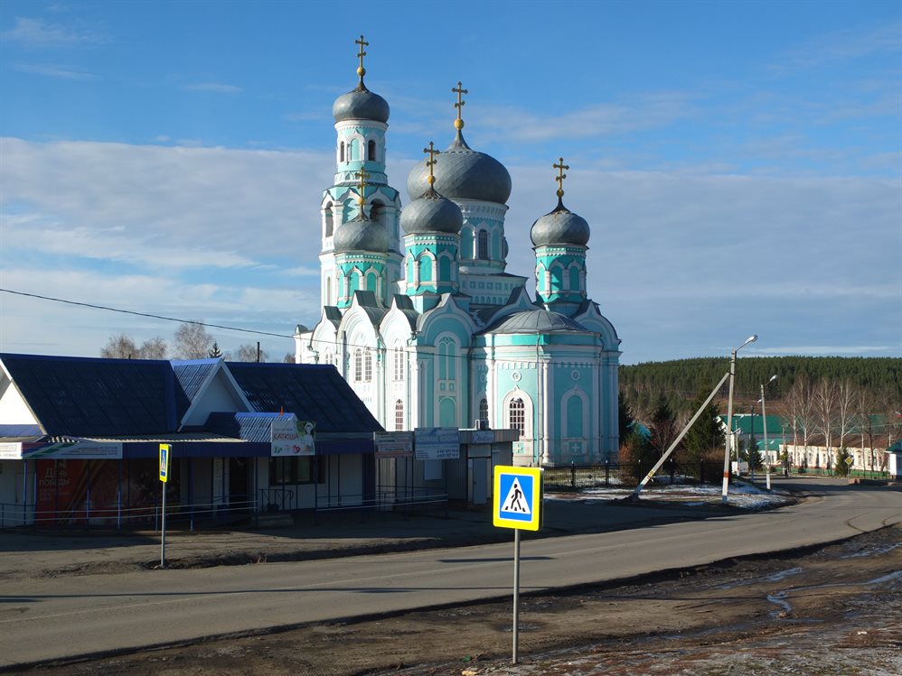 Храмы Ульяновской области: в старинном склепе обнаружили гроб с телом подростка