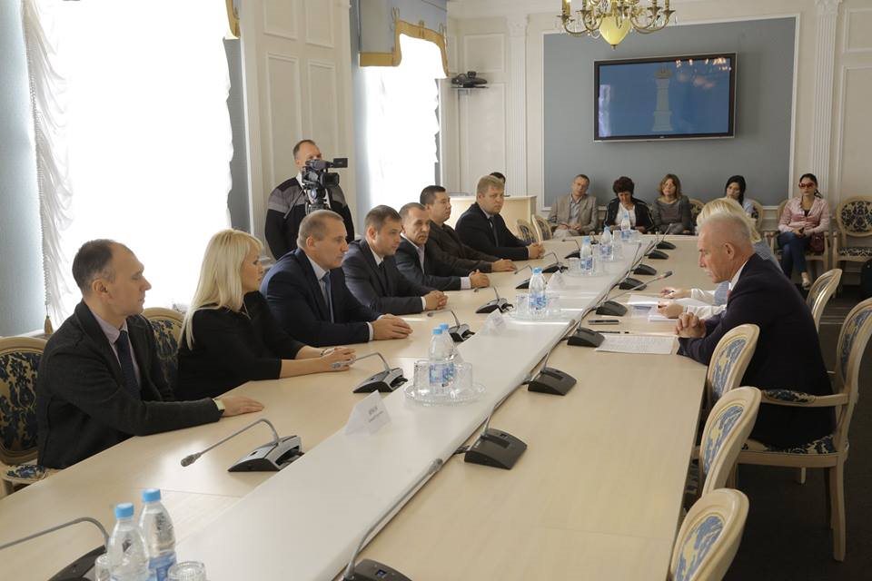 Сергей Морозов встретился с участниками единого дня голосования от партии ЛДПР