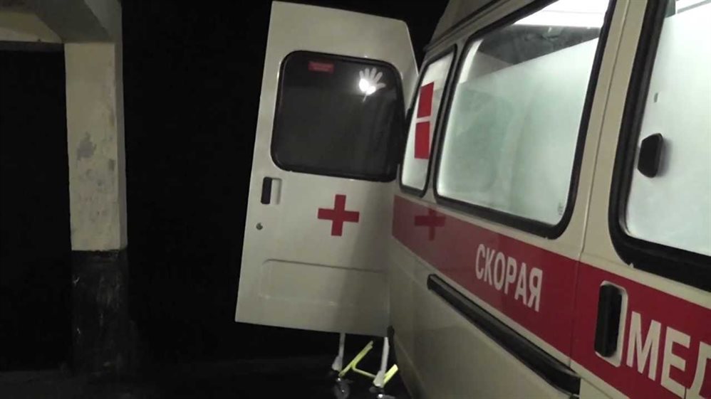 В Заволжье из окна многоэтажки выпал 7-летний мальчик