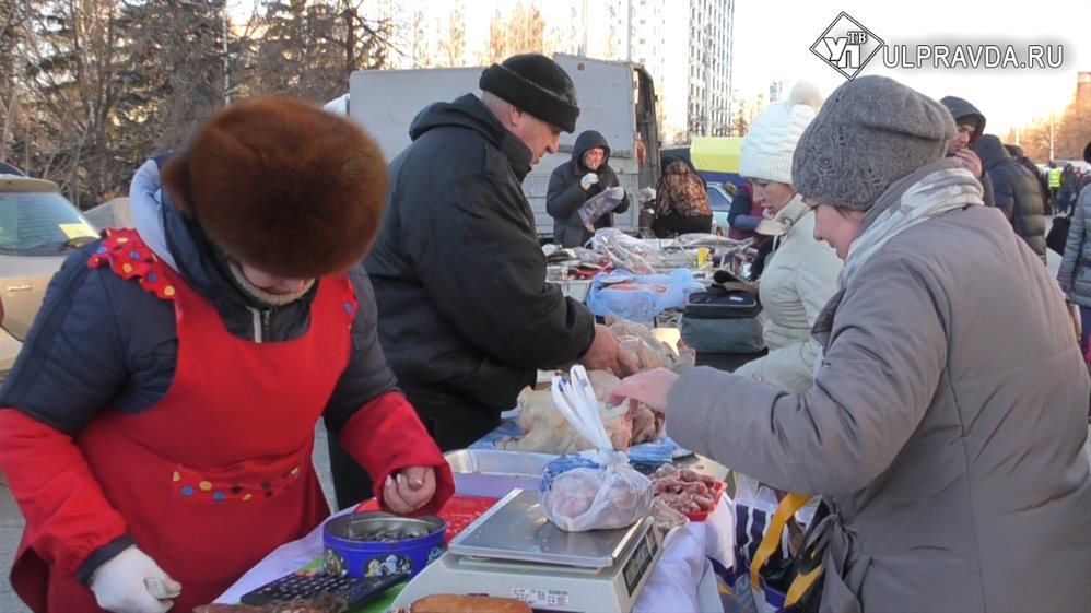 Ульяновские ярмарки начали работать в новогоднем режиме