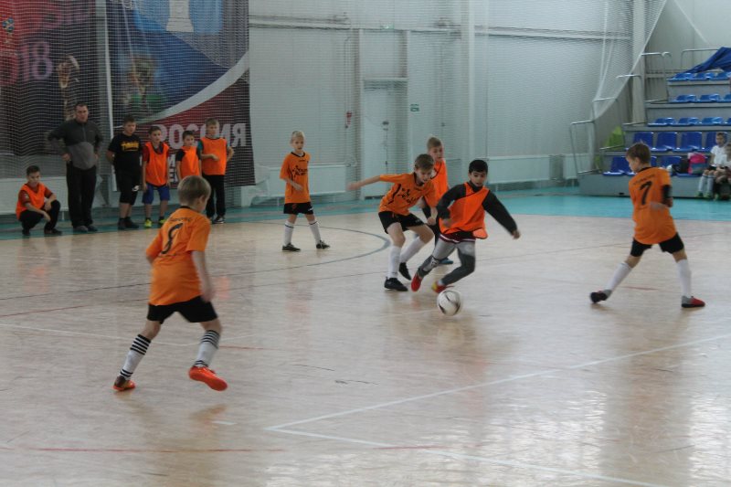 В Ульяновске прошёл турнир по мини-футболу, посвящённый Дню Героев Отечества