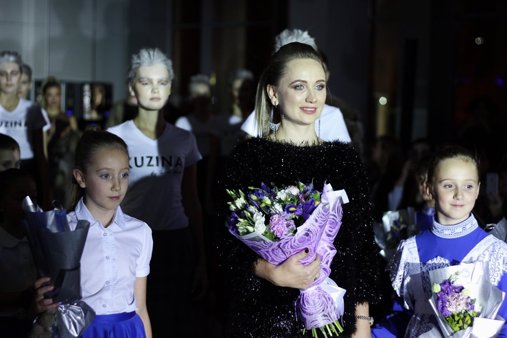 Ульяновских модниц, покоривших аэропорт, оденет дизайнер Карлы Бруни и Кейт Мосс