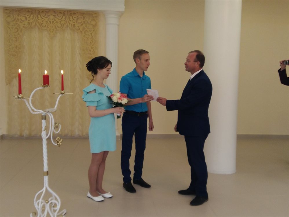 Зимняя свадьба - это сказка. Кто первым женился в Ульяновском области в новом году