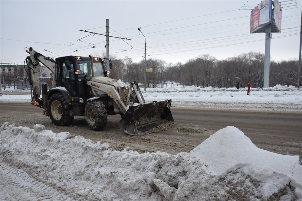 Ульяновские дорожники ликвидируют последствия снегопада
