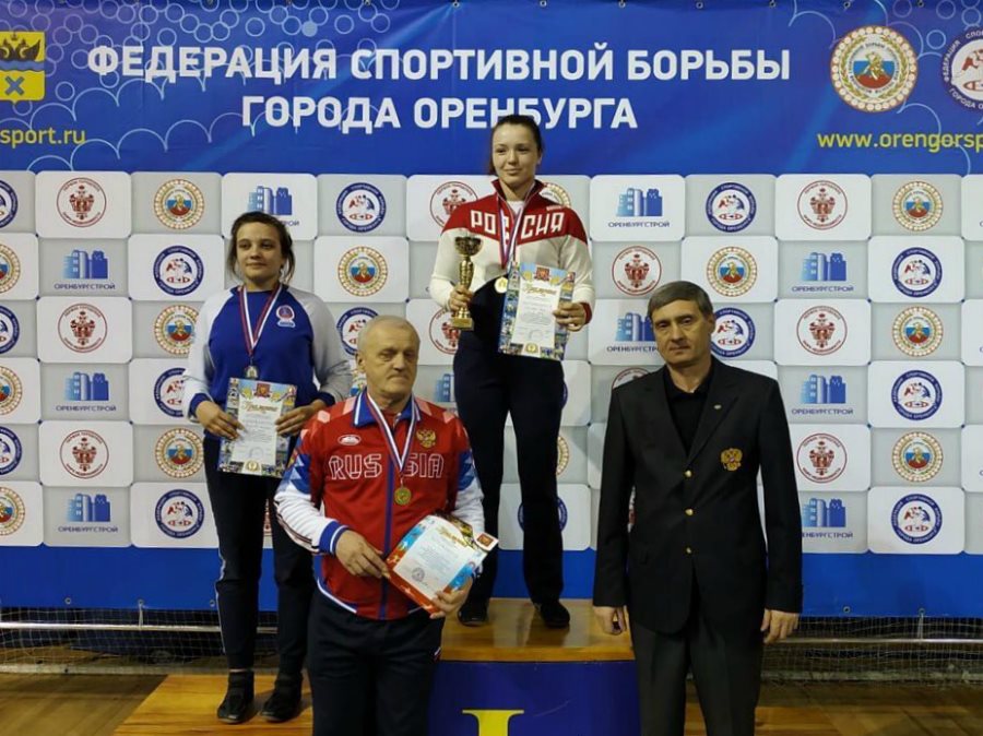Спортсменка из Ульяновска победила на первенстве ПФО по спортивной борьбе
