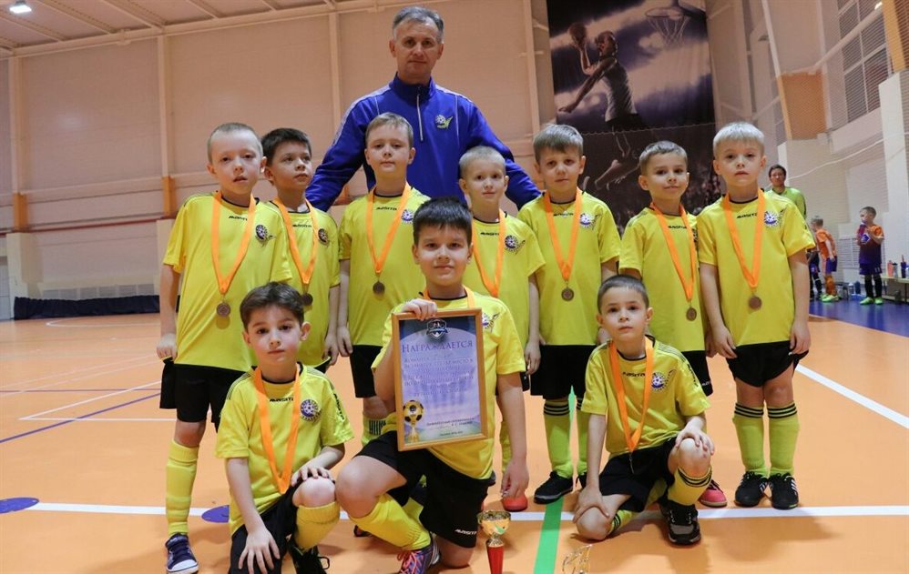 Юные футболисты из Ульяновска завоевали бронзу на межрегиональном турнире