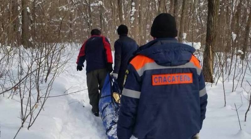 Спасатели помогли 70-летней лыжнице, которая повредила ногу
