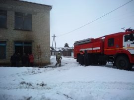 Александр Смекалин поручил разобраться в причинах пожара в школе села Каргино