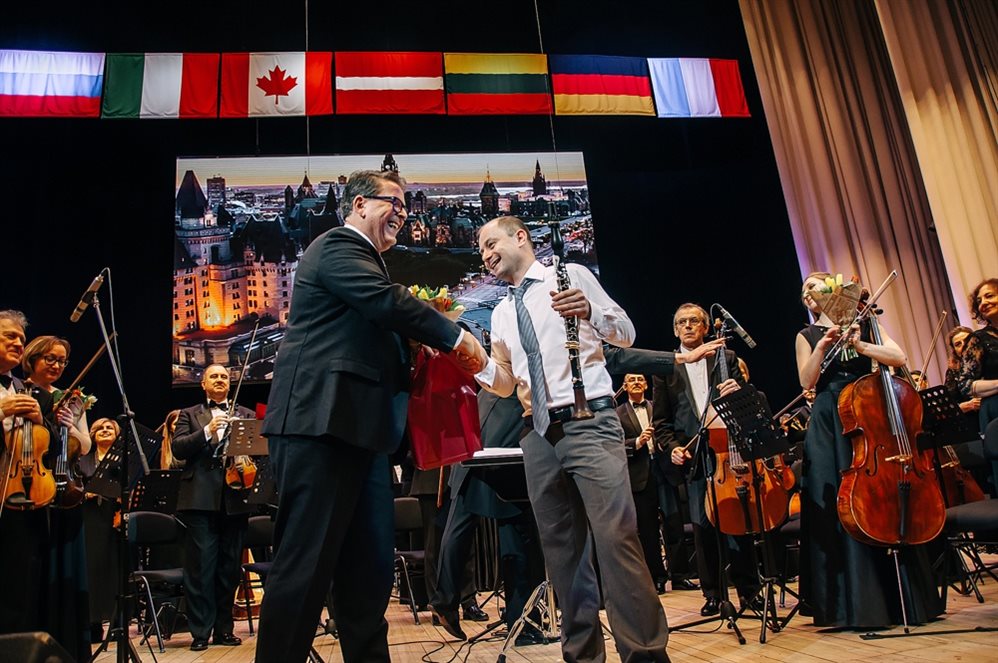 «Мир, Эпоха, Имена…». Канадский композитор Аллан Гиллилэнд впервые привез музыку в Ульяновск