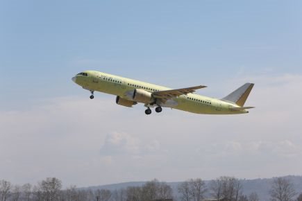Опытный самолет МС-21-300 прилетел из Иркутска в Ульяновск для покраски