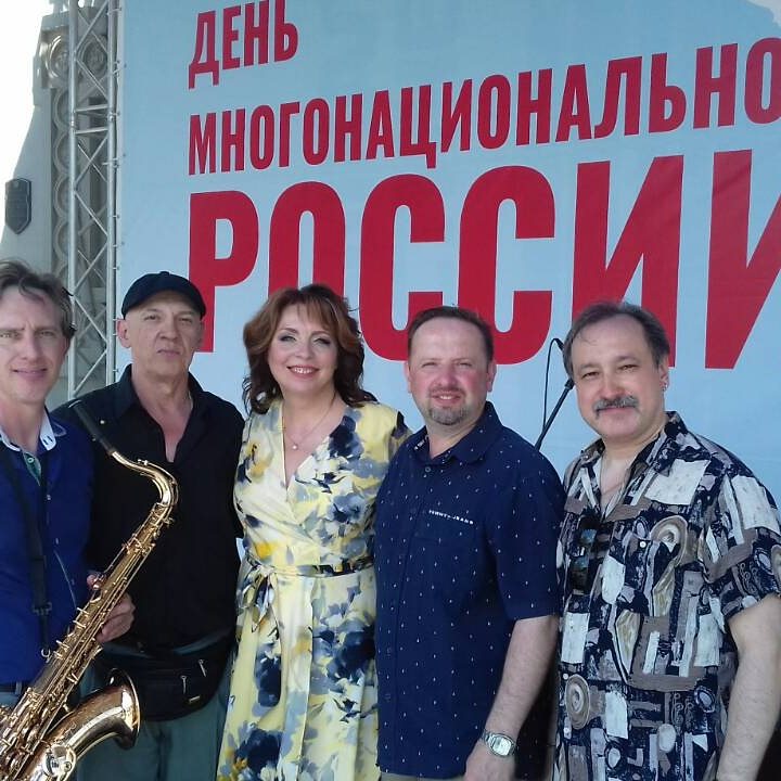 На Дне многонациональной России в Минске Ульяновскую область представил джаз-ансамбль «Академик-Бэнд»