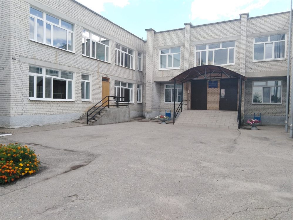 К началу нового учебного года успешно принято 79% школ Ульяновска
