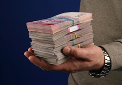 Водитель заплатит штраф в 300 тысяч рублей за взятку в 20 тысяч