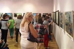 В Ульяновске открыли выставку мастеров академии кино