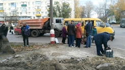 На проспекте Нариманова столкнулись «ГАЗель», «КамАЗ» и легковушка
