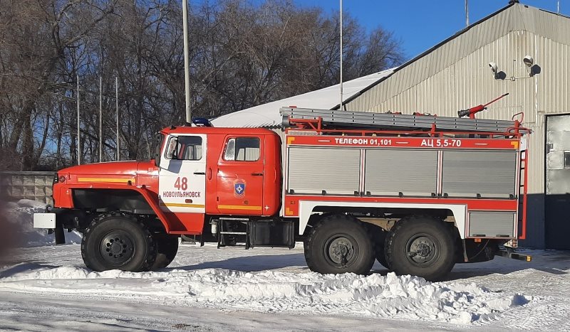 Спасатели помогли новоульяновскому водителю выбраться из снежного плена