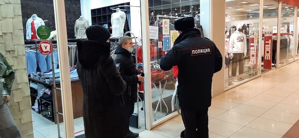 В Ульяновске проверили 35 объектов торговли на соблюдение профилактических норм