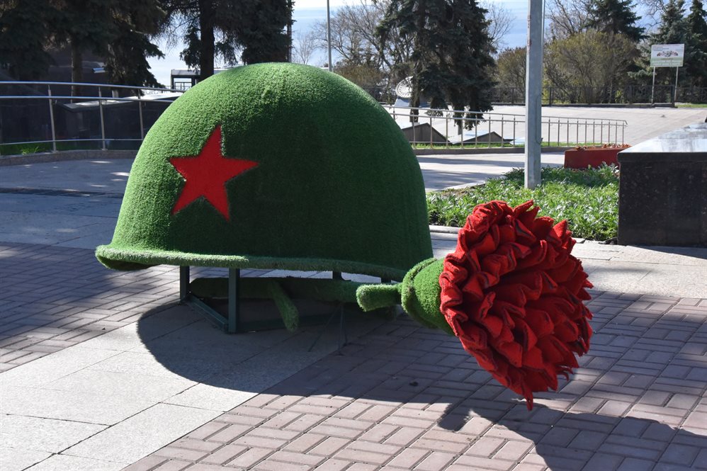Возложение цветов и открытие памятника. Ульяновск готовится к Дню Победы