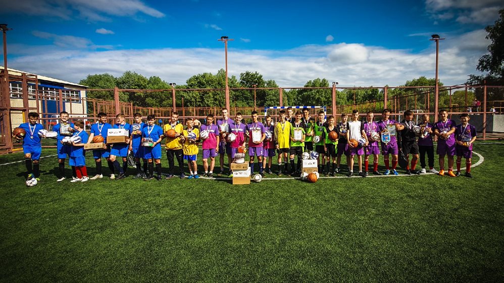 В Ульяновске воспитанники детских домов определили лучших в мини-футболе