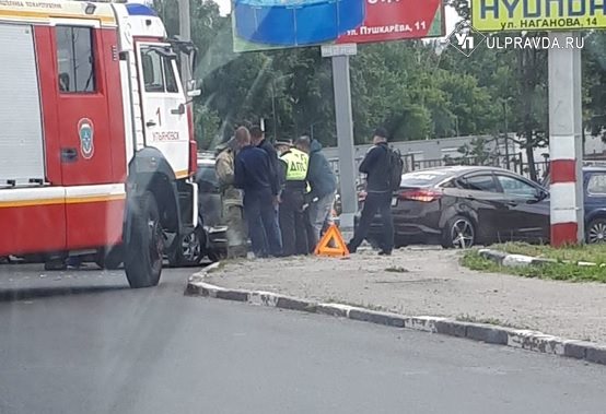 На улице Кирова столкнулись три автомобиля