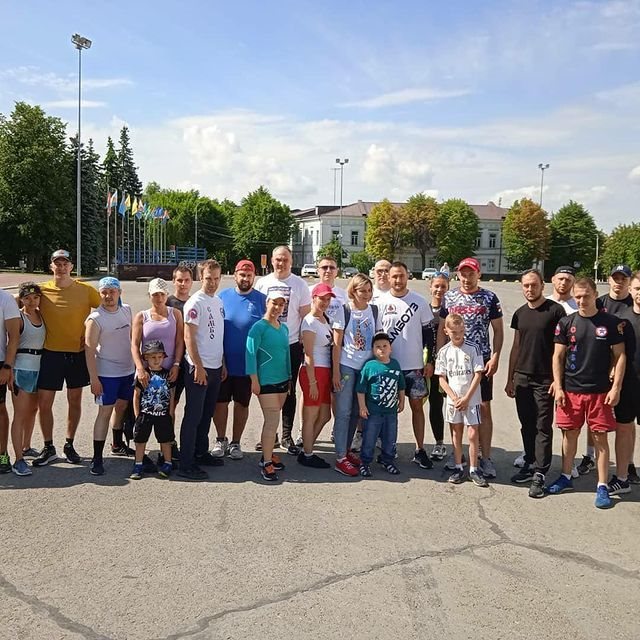 Ульяновские спортсмены пробежали по центру ради Кирилла Шалаева и записали его в ряды самбистов