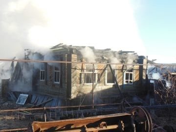 В селе Большой Кувай сгорел жилой дом. Погиб хозяин