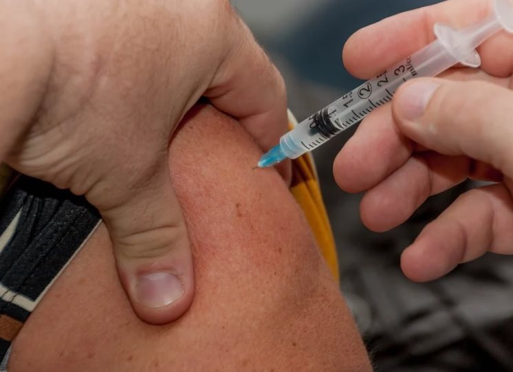 Изменился график работы пункта вакцинации против коронавируса в ТЦ «Альянс»