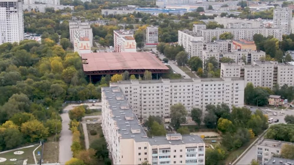 В Ульяновске демонтируют недостроенный легкоатлетический манеж на улице Аблукова