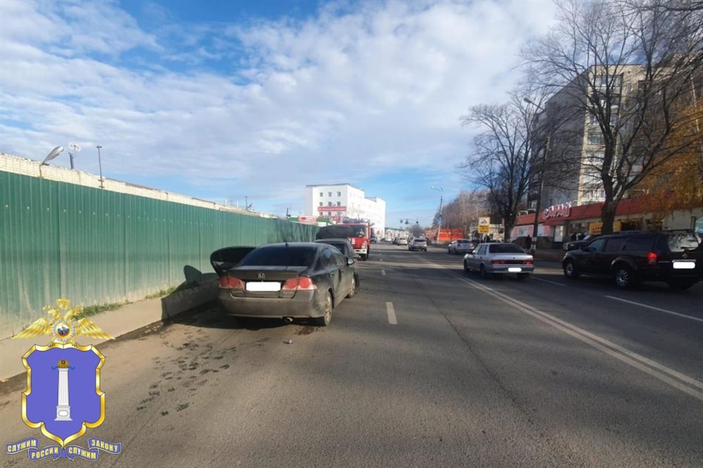 Пострадали два человека. Подробности аварии на улице Ефремова