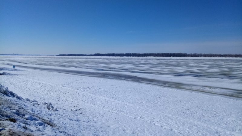 Морозы укрепляют лёд на реках региона