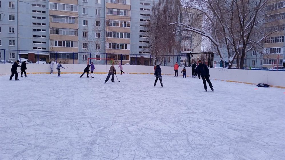 В ульяновских дворах проходят бесплатные спортивные тренировки