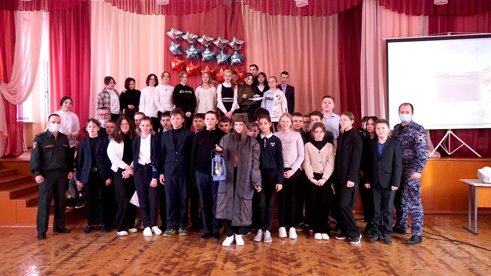 Ульяновские росгвардейцы провели исторический квест для учеников подшефной школы