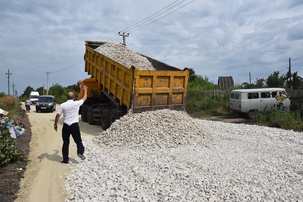 В Ульяновске отремонтируют дороги к пяти СНТ